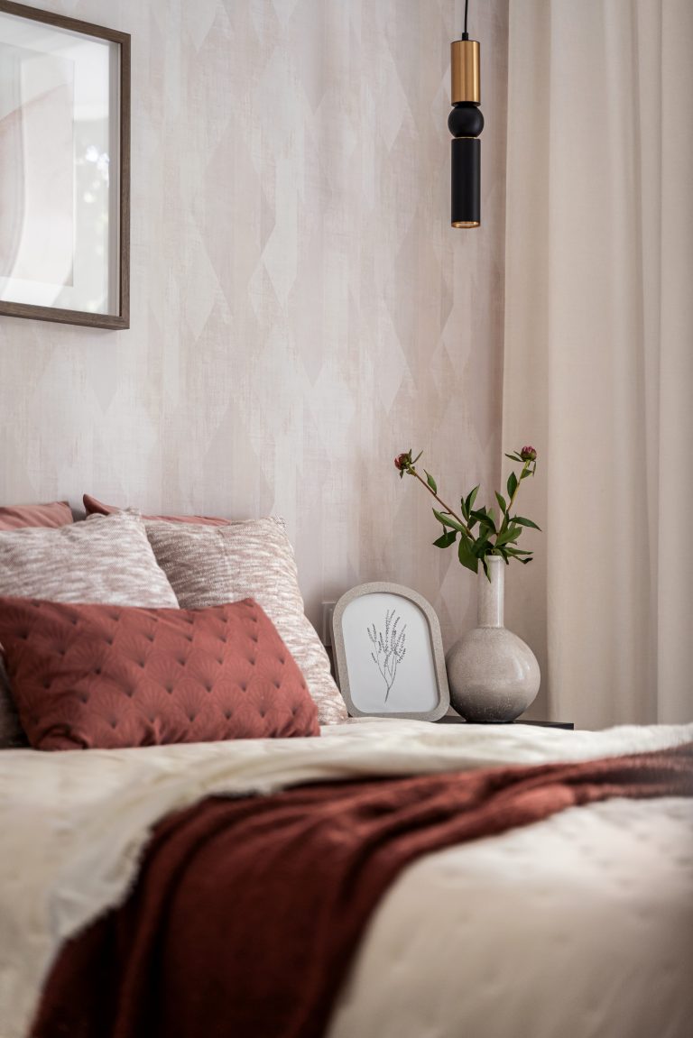 Primary image (AI selected)