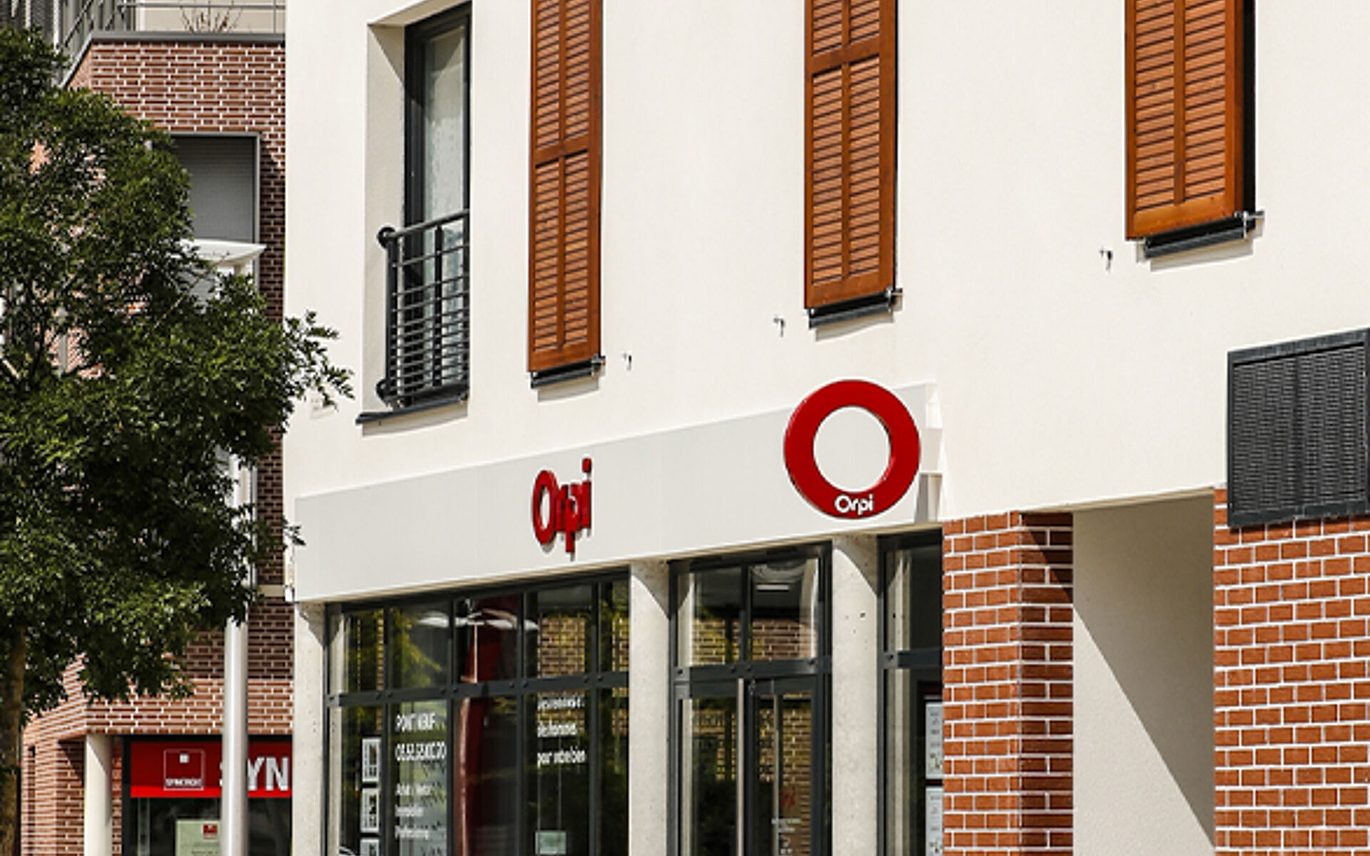 Primary image (AI selected)