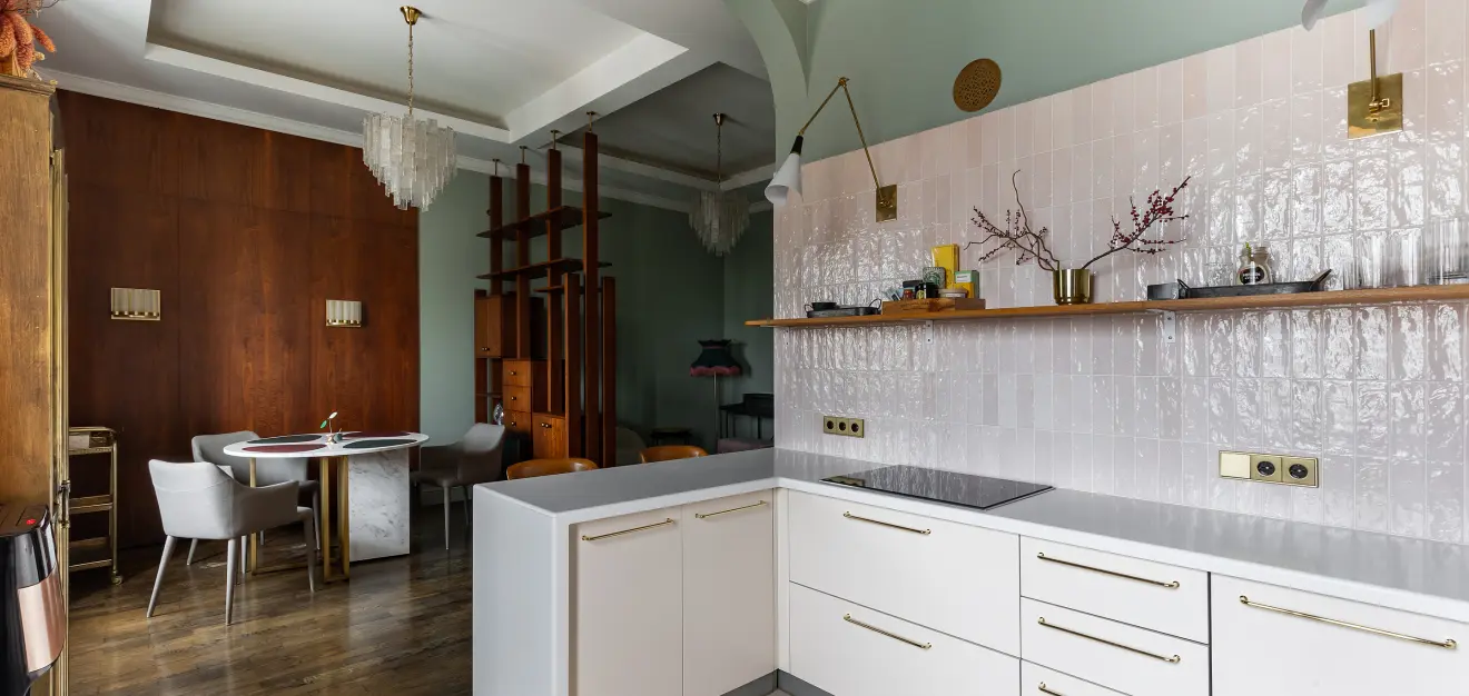 Apple Real Estate - 1