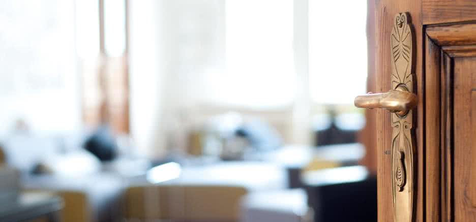 Primary image (AI selected)