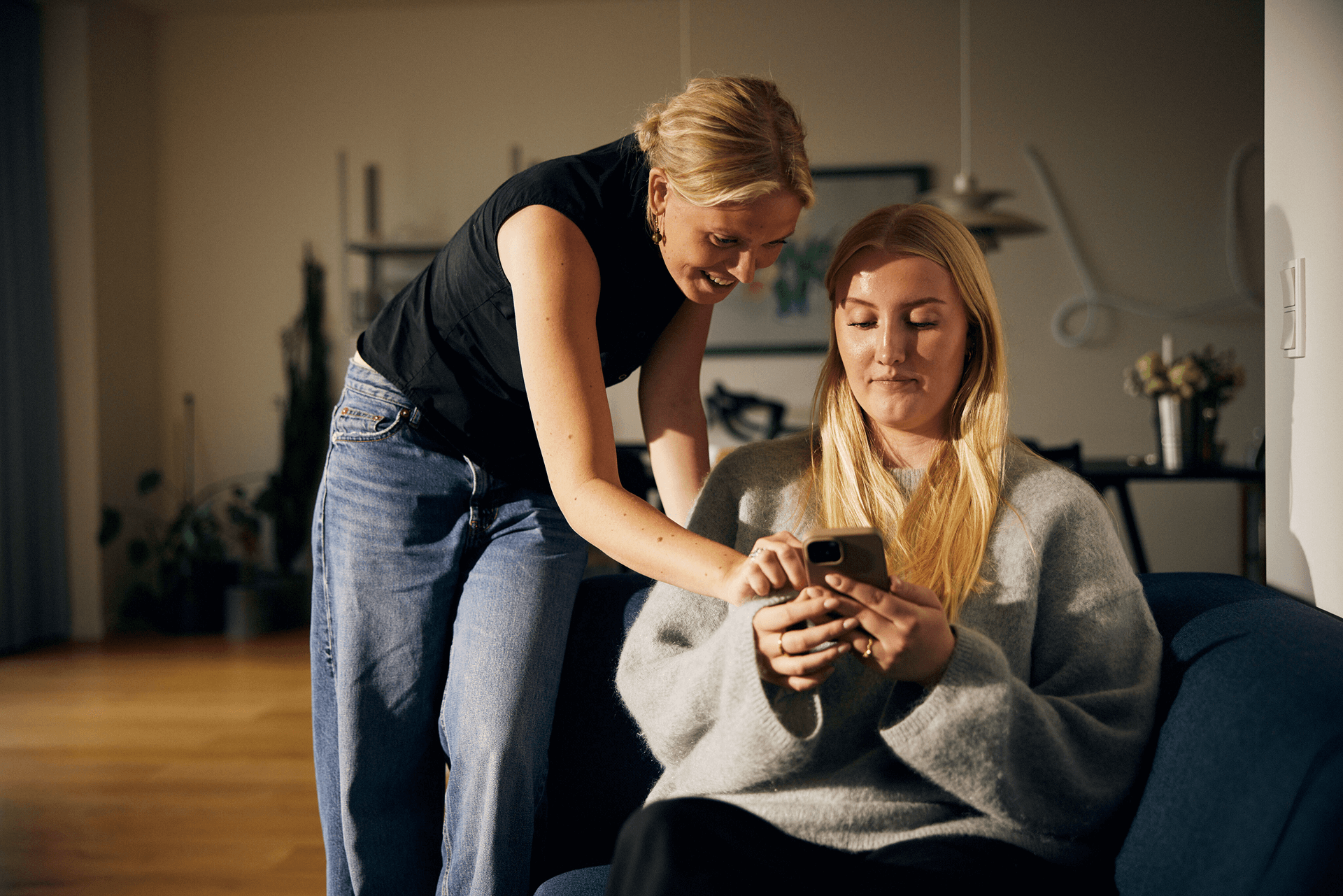 Primary image (AI selected)