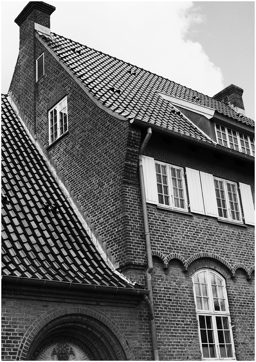 Primary image (AI selected)