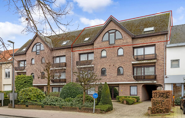 Domestic Makelaars - 1