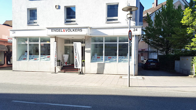 Primary image (AI selected)