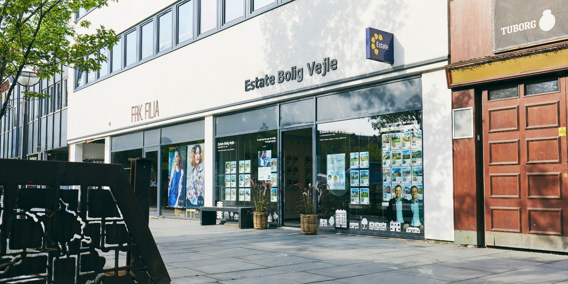 Primary image (AI selected)