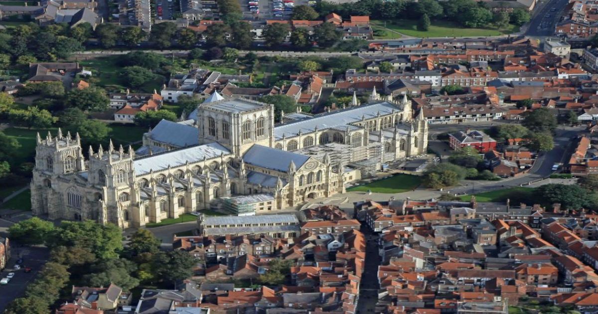 Primary image (AI selected)