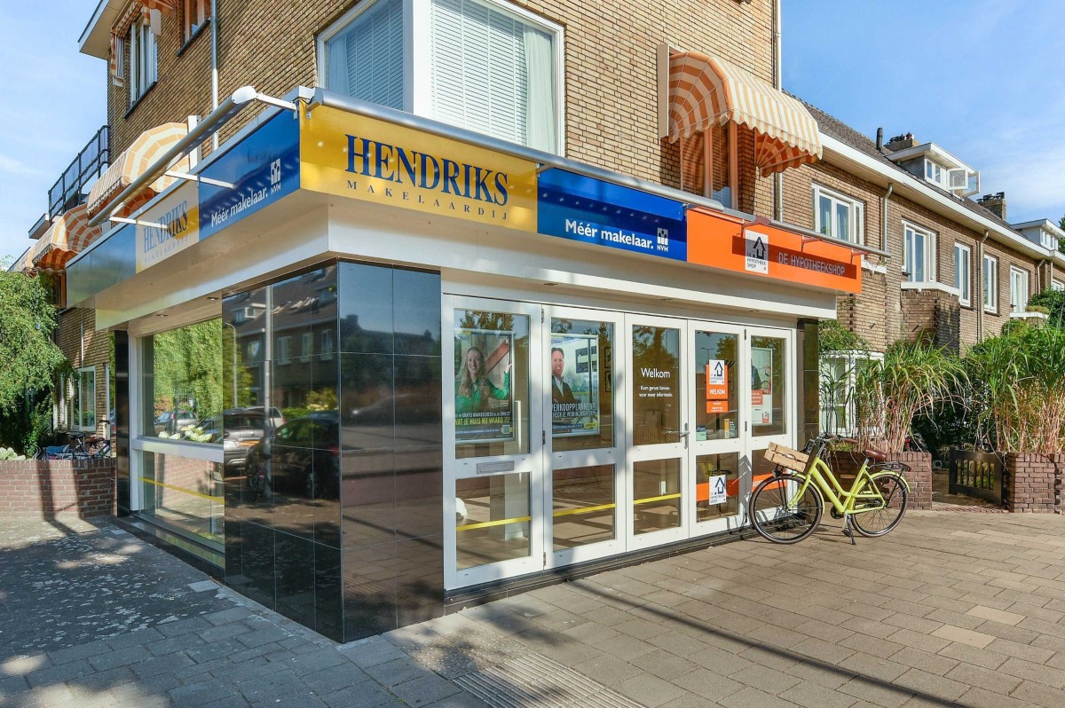 Primary image (AI selected)