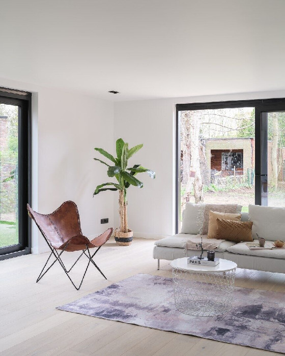 Primary image (AI selected)