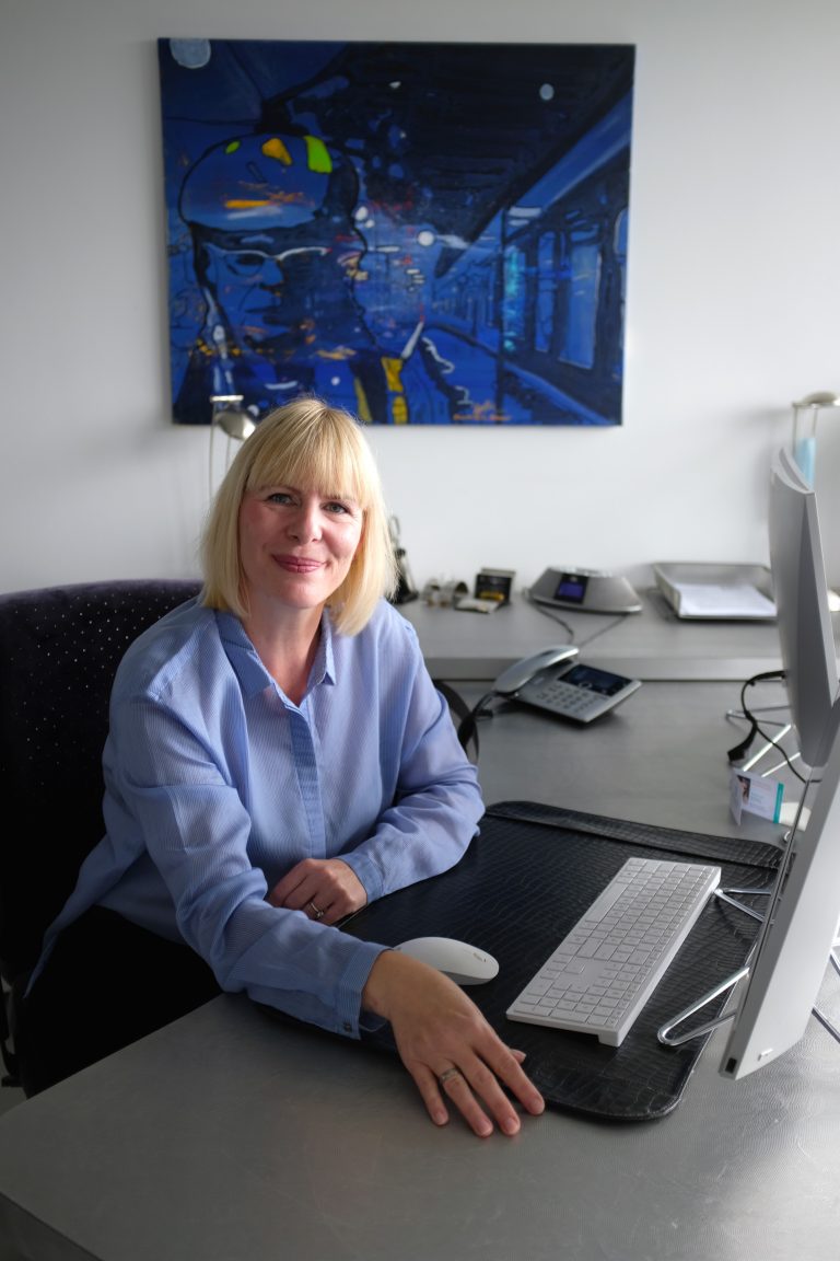 Primary image (AI selected)