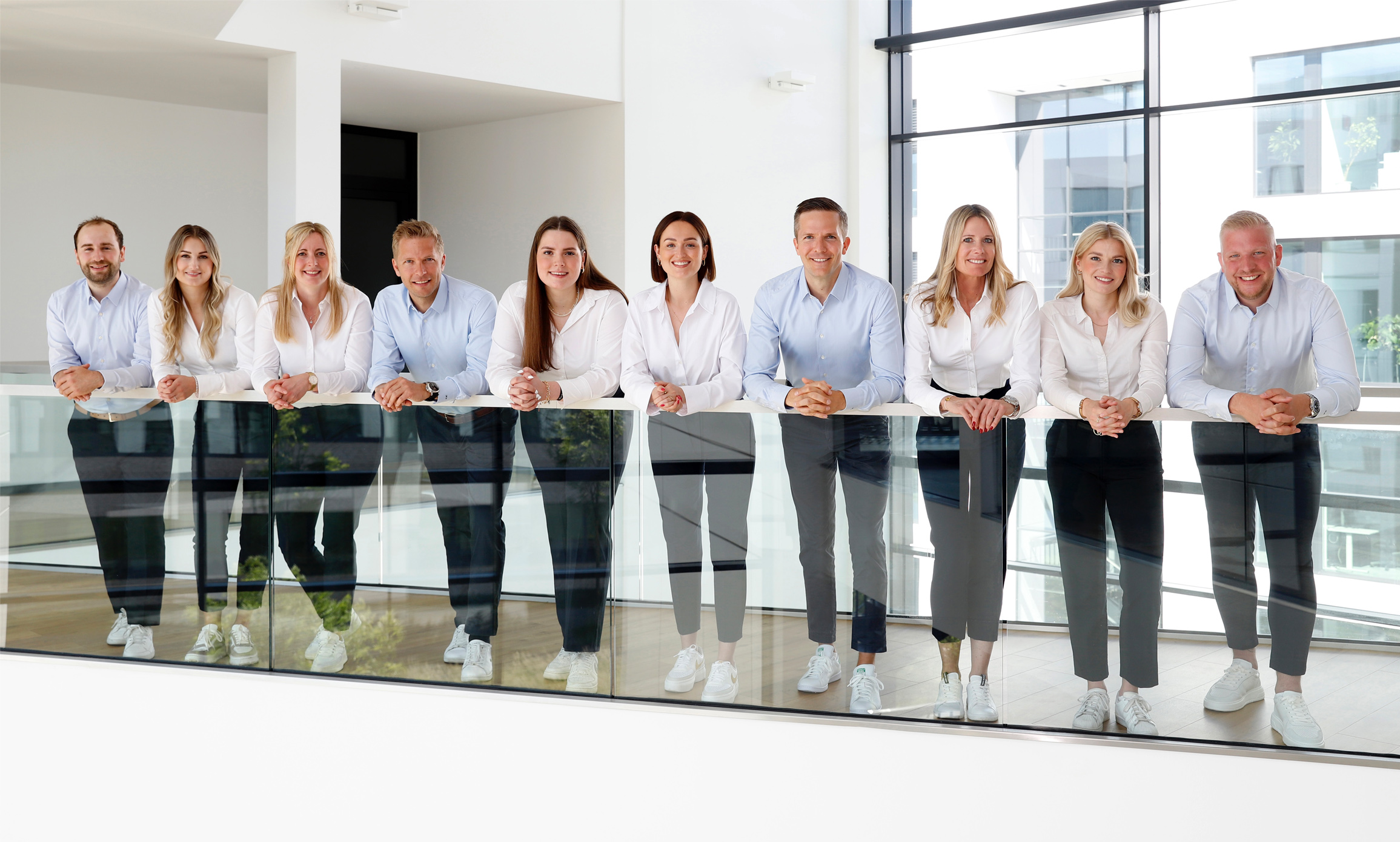 Primary image (AI selected)