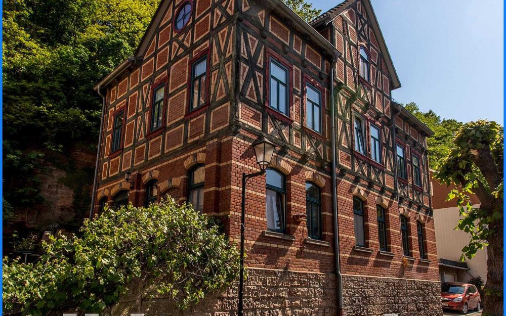 Jörg Breitschuh Immobilien - 1