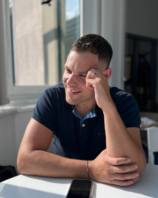 Primary image (AI selected)