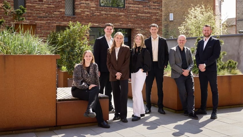 Primary image (AI selected)