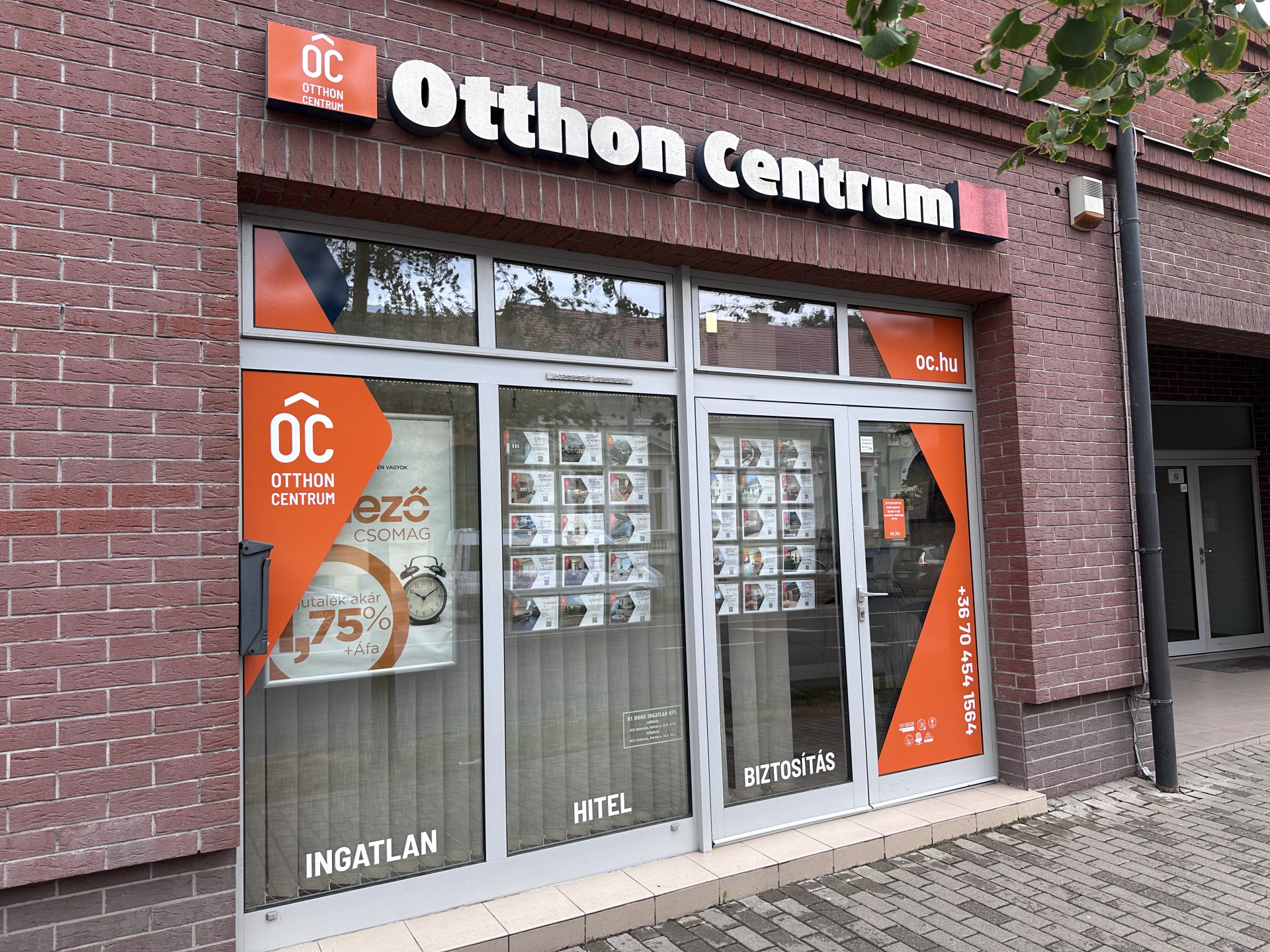Otthon Centrum Ingatlaniroda - 1