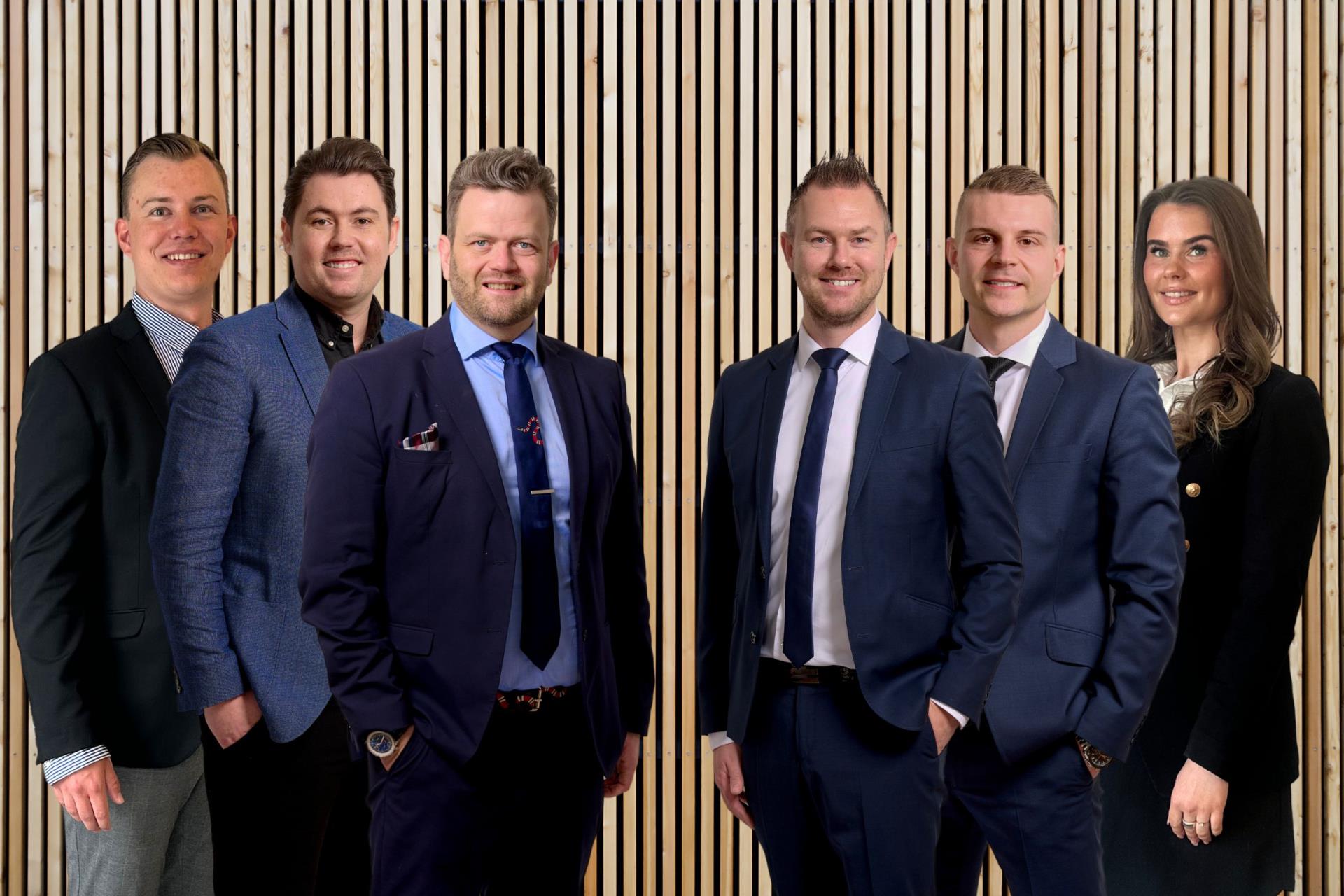 Primary image (AI selected)