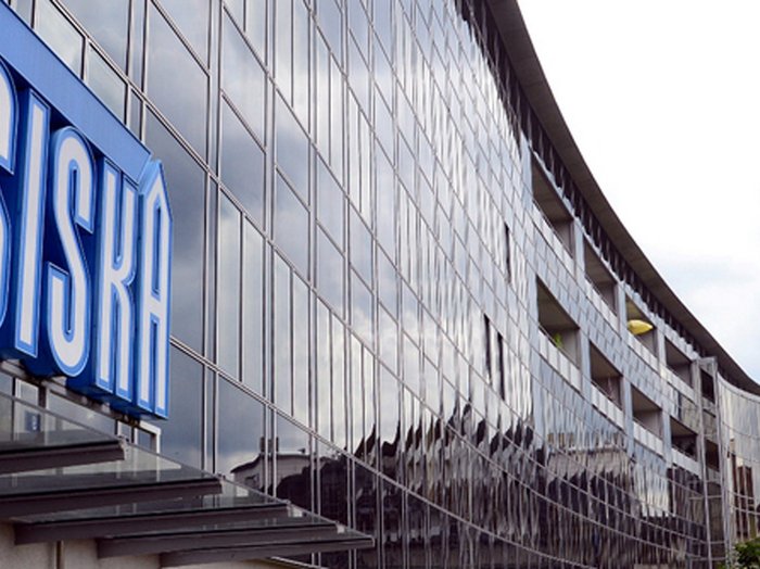 Primary image (AI selected)