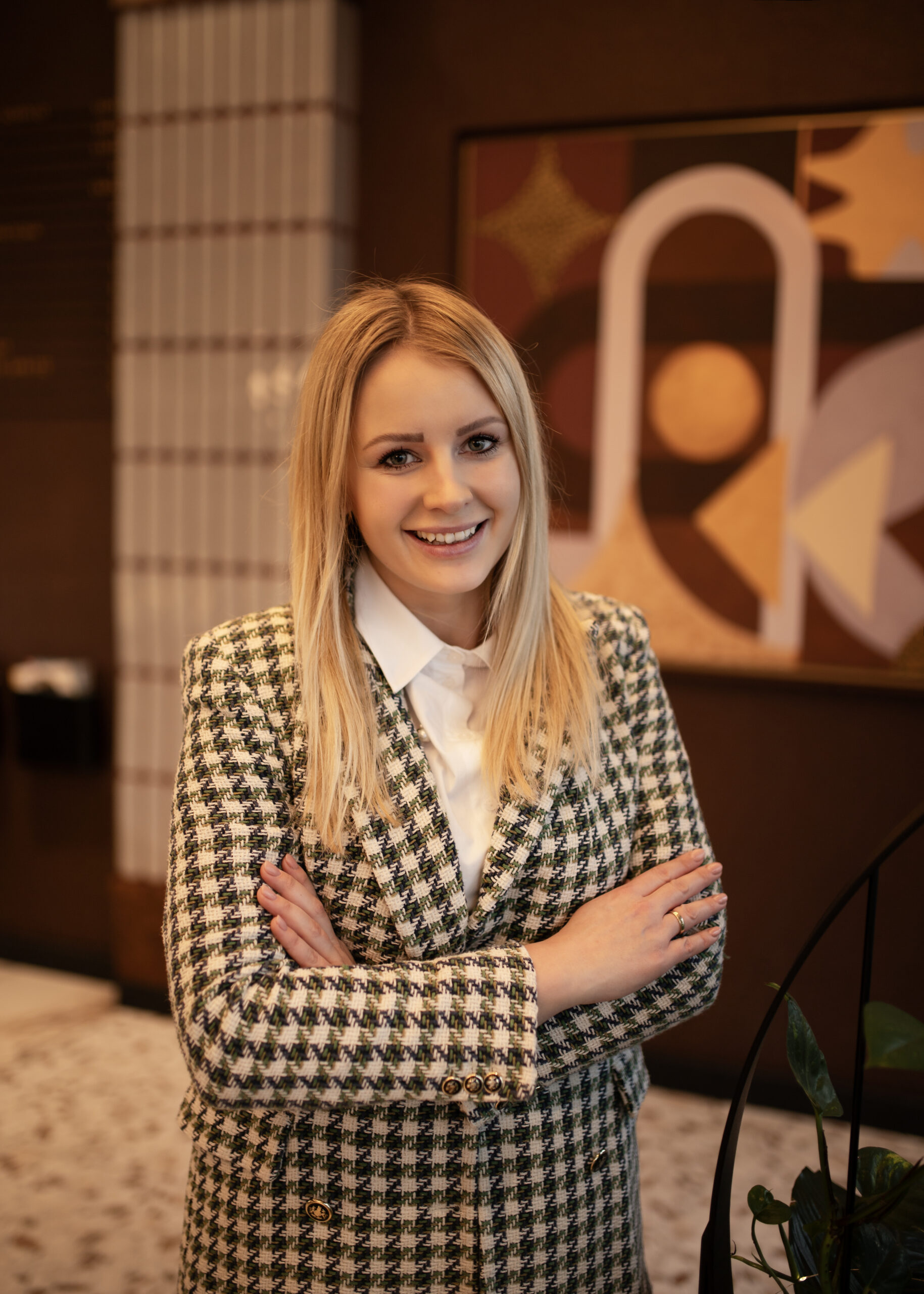 Primary image (AI selected)