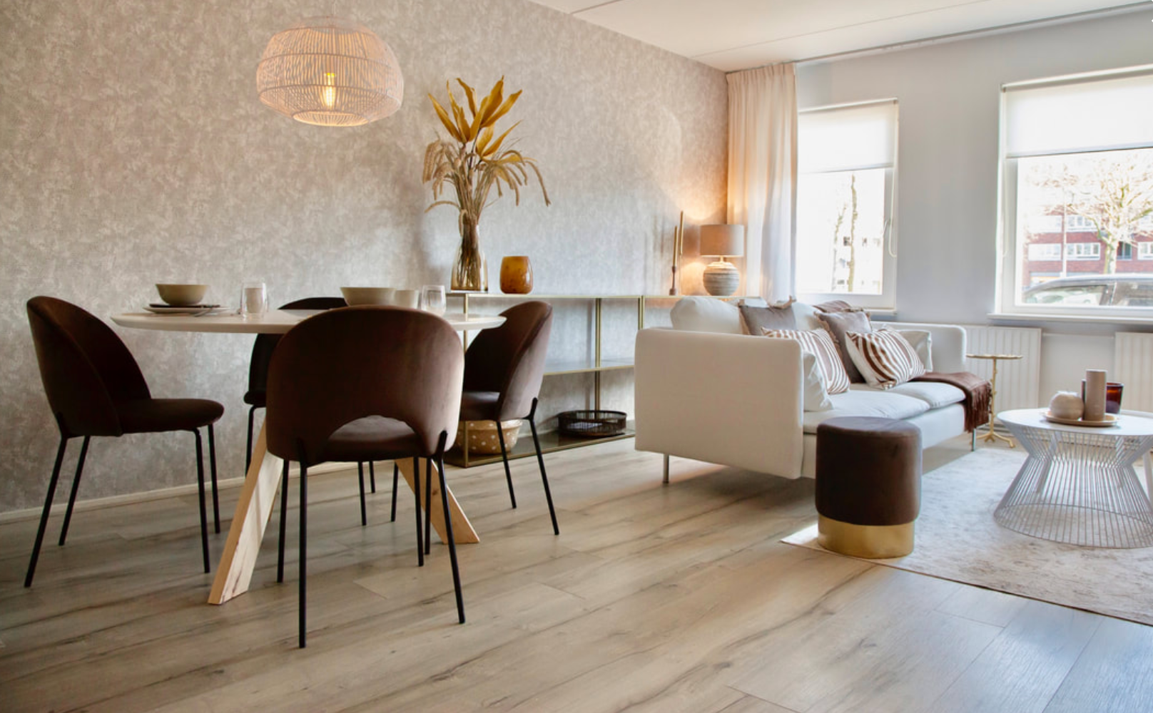 Primary image (AI selected)